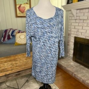 SUNDAY BLUE WOMEN SIZE L CD ATHLEISURE LONG SLEEVE